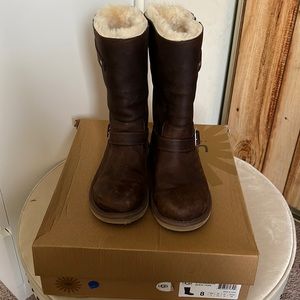 Ugg kenzington in excellent condition